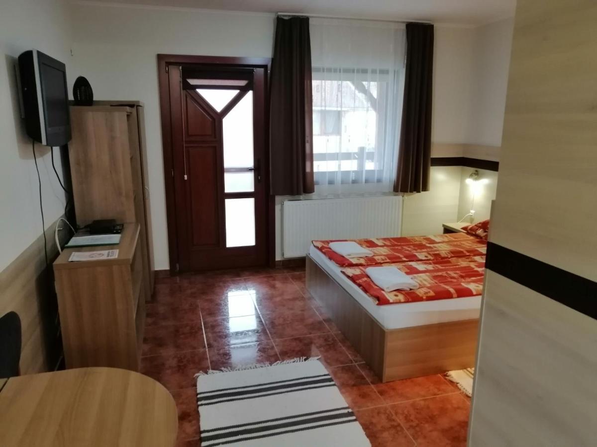 Csipkeház Apartman Cserkeszőlő Esterno foto