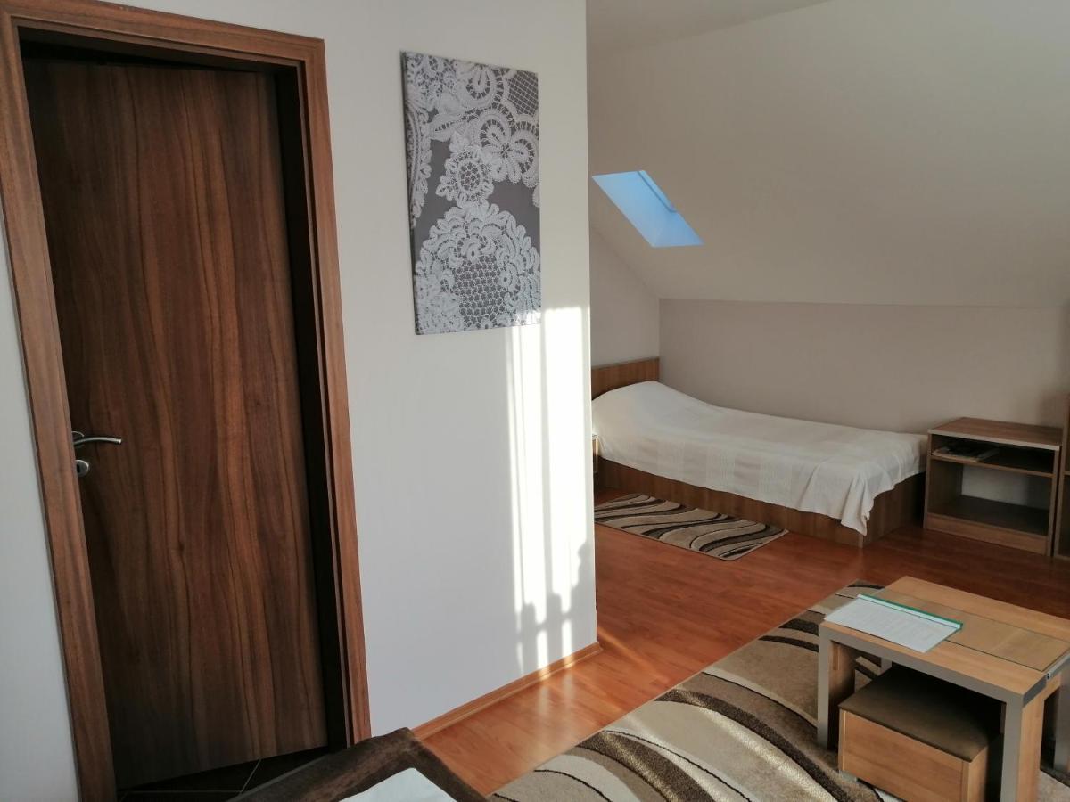 Csipkeház Apartman Cserkeszőlő Esterno foto