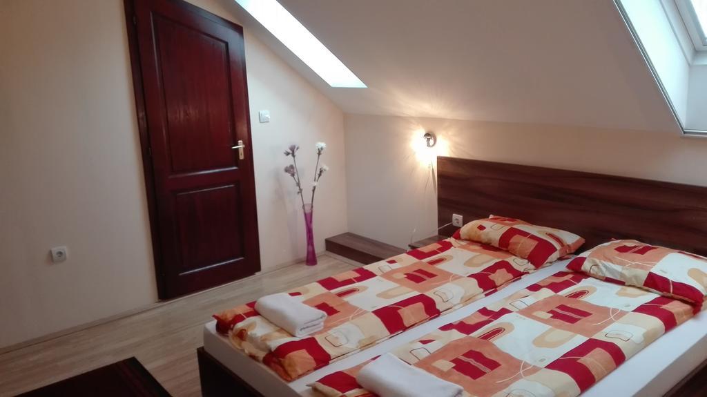 Csipkeház Apartman Cserkeszőlő Esterno foto