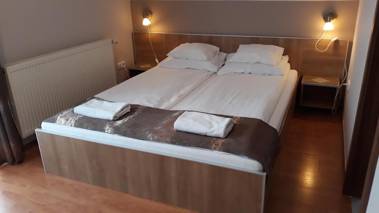 Csipkeház Apartman Cserkeszőlő Esterno foto