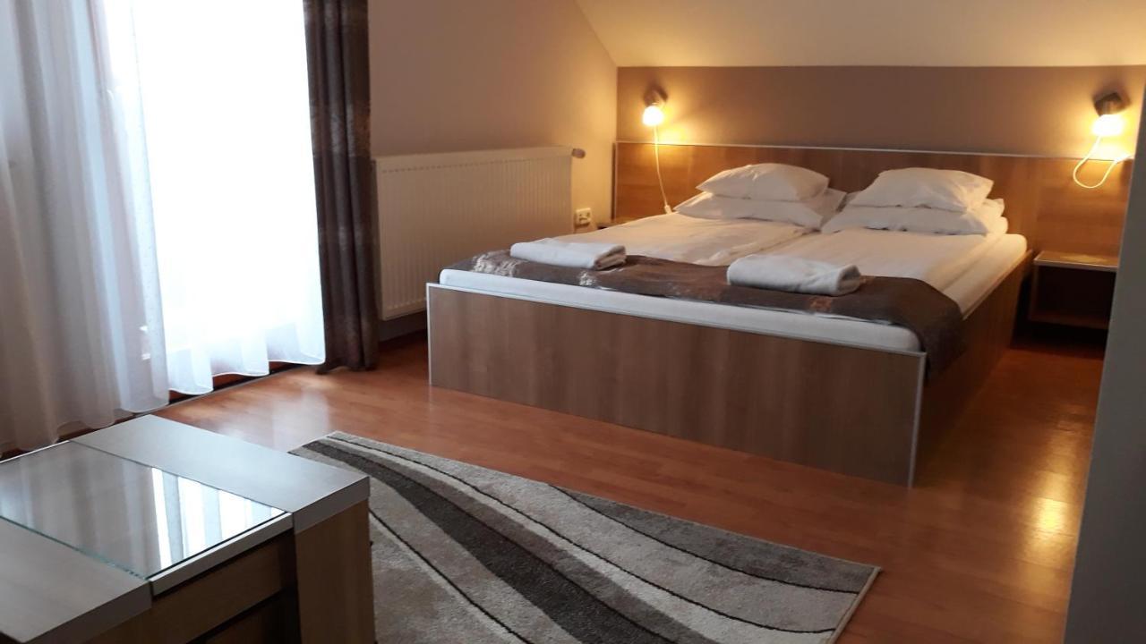 Csipkeház Apartman Cserkeszőlő Esterno foto